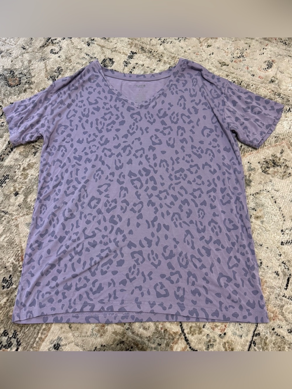 Kyte BABY Women’s V Neck Tee Bundle - Picture 5 of 7